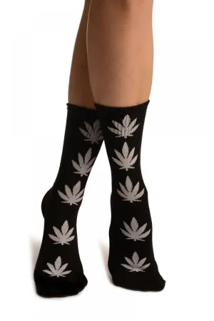 Black With White Leaves Ankle High Socks