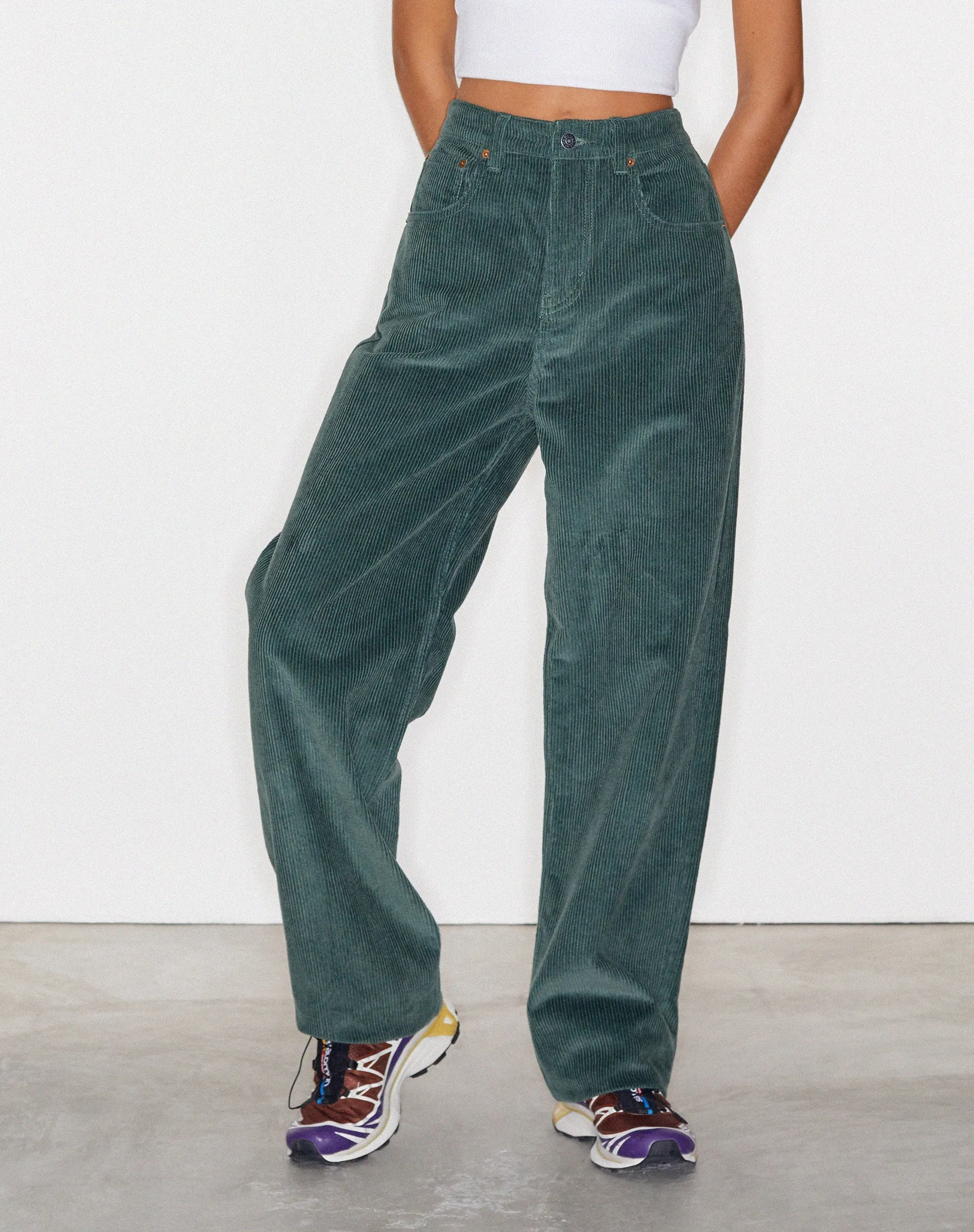 Parallel Trouser in Cord Bottle Green