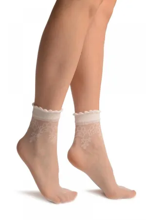 White With Large Woven Flowers Top Ankle High Socks